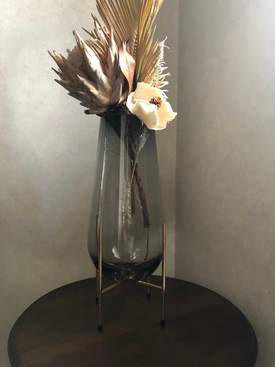 [入荷しました] drop glass flower vase / スモークガラス　モダン インテリア フラワーベース 花瓶 花器