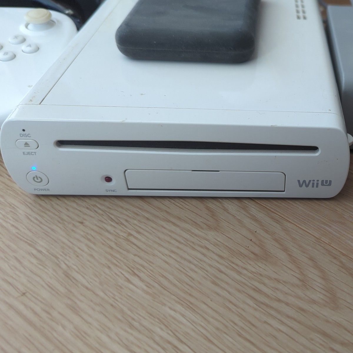 WiiU本体　8G+300GbのHDD 