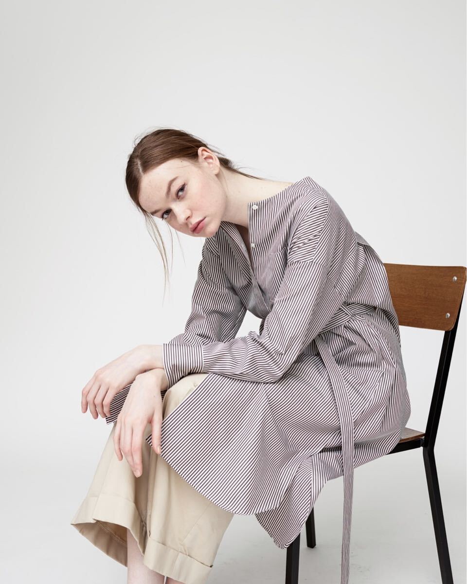 美品 ebure ストライプ ノーカラー ワンピース エブール 美品 ebure ストライプ ノーカラー ワンピース エブール