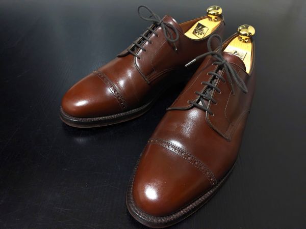 極美品 使用回数少 クロケット＆ジョーンズ 8.5E CROCKETT&JONES 「SANDOWN」 ストレートチップ ドレスシューズ 濃茶 8309_画像4