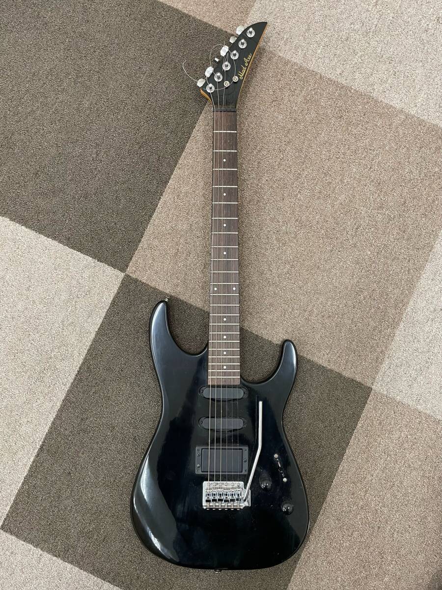 S4341 Mad Axe マッド アックス エレキギター 専用レザーケース付き ブラックカラー 黒色 楽器 弦楽器 6弦 ギター本体の画像2