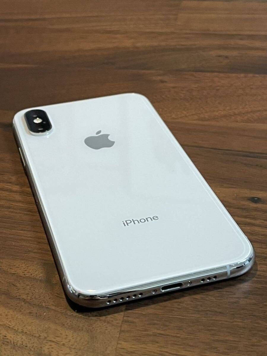 【ジャンク品】Apple iPhone Xs 256GB SIMロック解除済み（キャリアKDDI）シルバー（画像差し替え）_画像4
