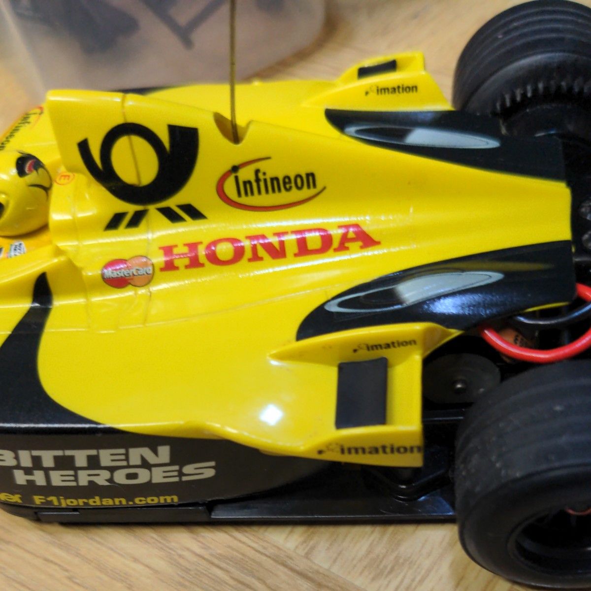 京商 ミニッツ F1 MF010 ジョーダン・レーシング 京商 ミニッツ F1 MF010 ジョーダン・レーシング