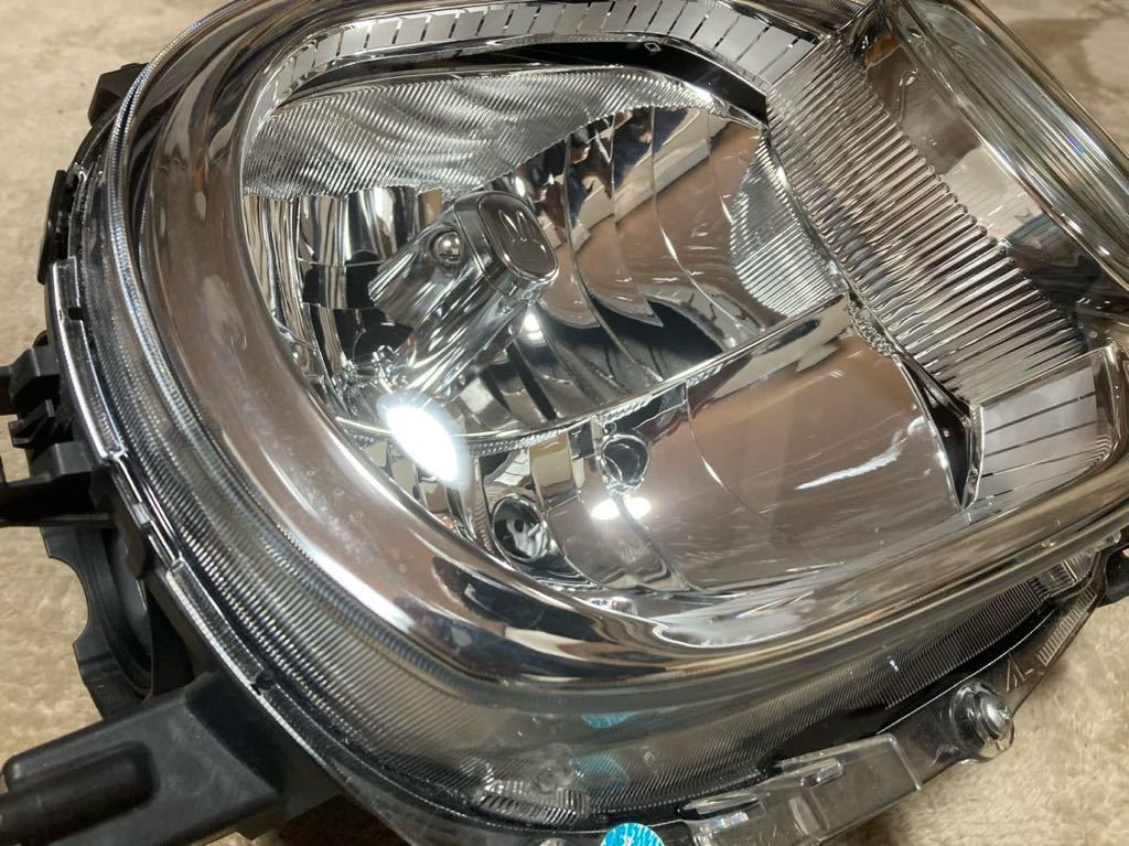 スズキ ラパン HE22S 純正 右ヘッドライト HID 35120-85K12 スズキ ラパン HE22S 純正 右ヘッドライト HID 35120-85K12