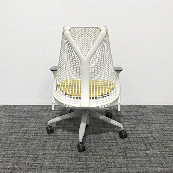 HermanMiller セイルチェア Sayl Chair ミドルバック オフィスチェア 肘付き ハーマンミラー イエロー 中古 IO-864950C_画像2