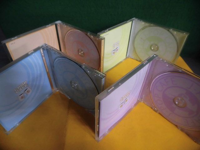 CD4枚組 オムニバス J-POP CAFE 収納箱なしの画像3