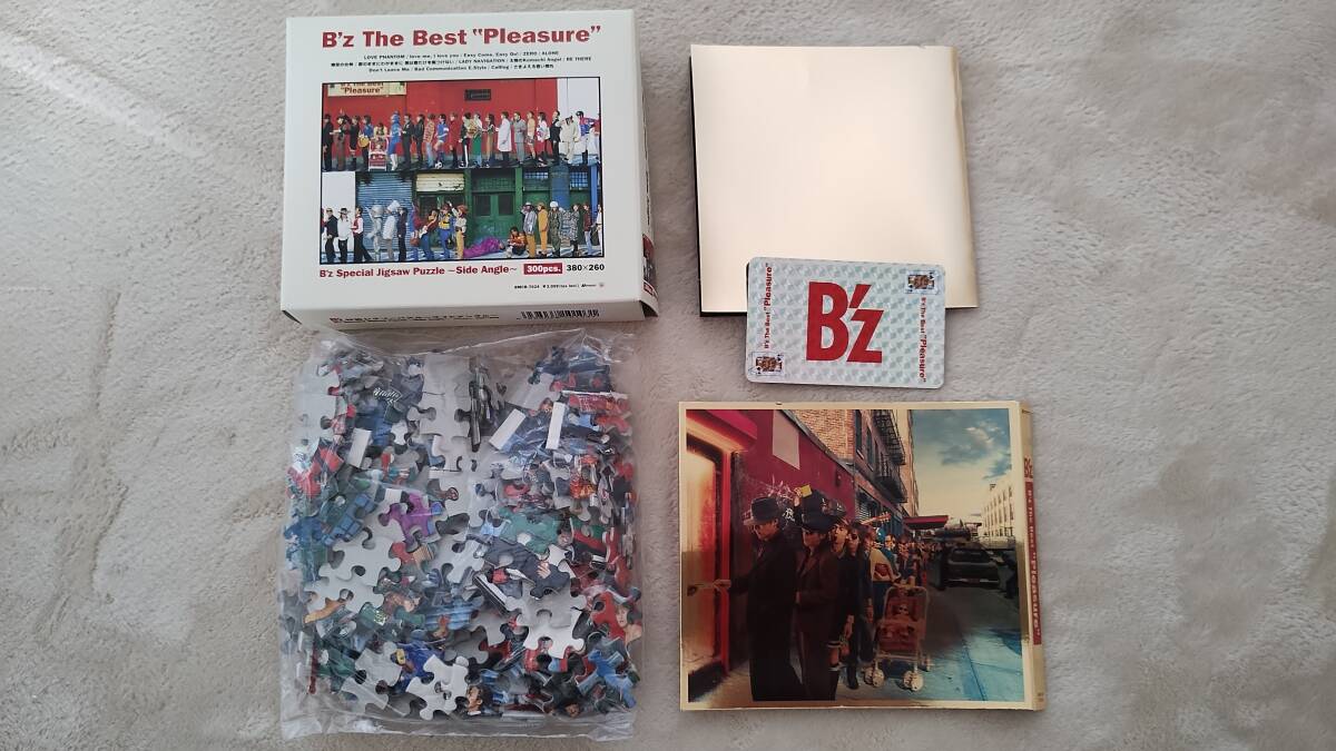 B'z The Best ”Pleasure” 特製ジグソーパズル ～サイドアングル～ 300pcs 380×260 未使用 カード付き　歌詞カード付き CDカバー付き_画像1