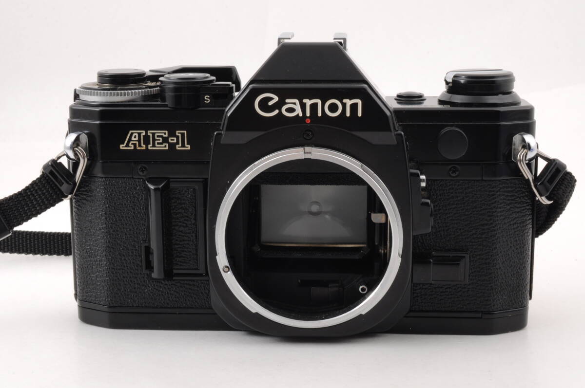 シャッター鳴き無し 動作品 キャノン Canon AE-1 ボディ 黒 ブラック MF 一眼レフ フィルムカメラ 管K6164_画像2