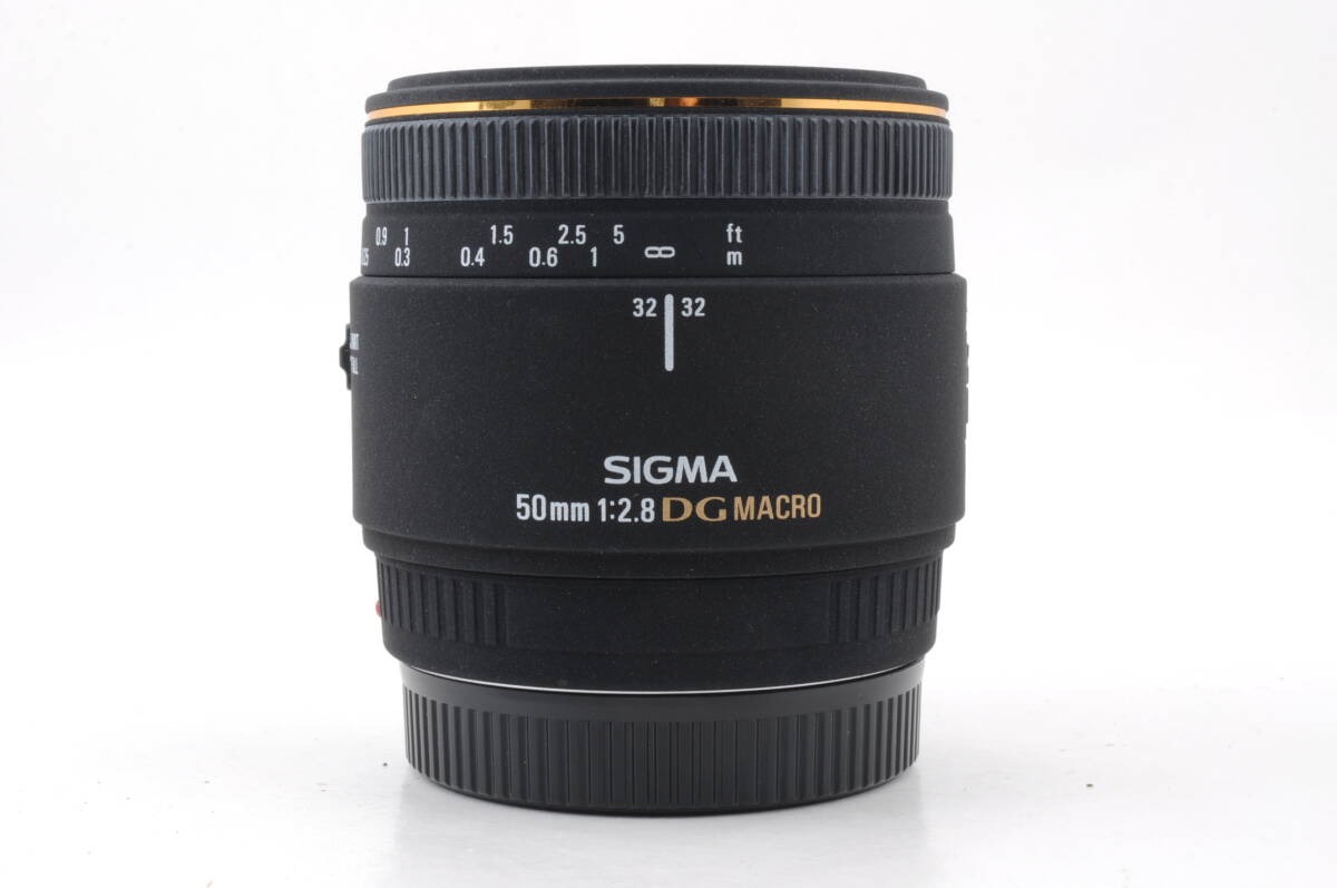 動作品 シグマ SIGMA 50mm f2.8 DG EX MACRO ソニー用 SONY ミノルタ用 Minolta AF 一眼カメラレンズ ケース フード付 管K6275_画像2