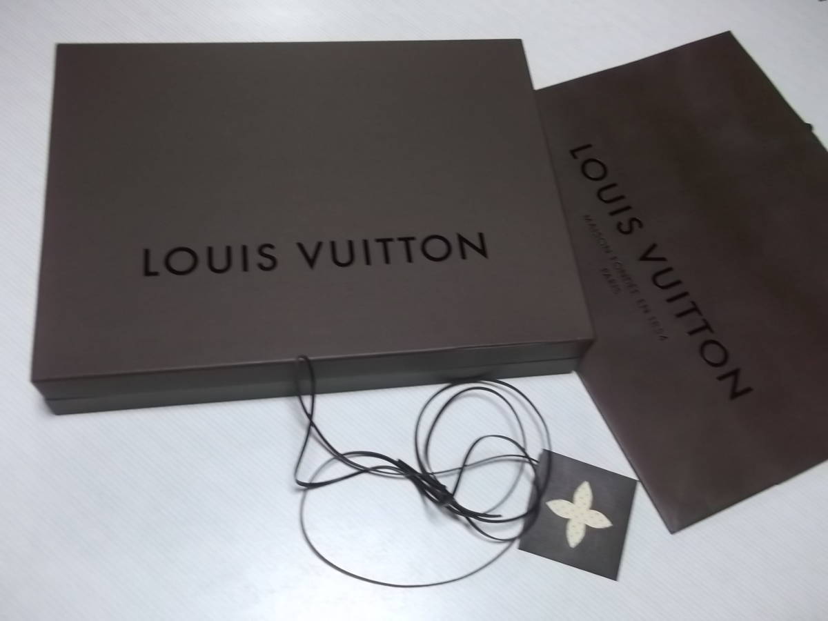 LOUIS VUITTON ルイ・ヴィトン 空箱・紙袋・革ひも 箱 約35×46.5×8cmの画像5