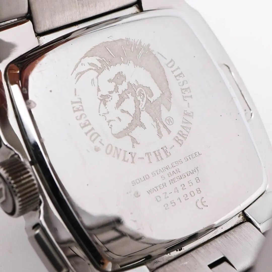 《一点物》DIESEL 腕時計 シルバー デイト クォーツ メンズ k _画像8