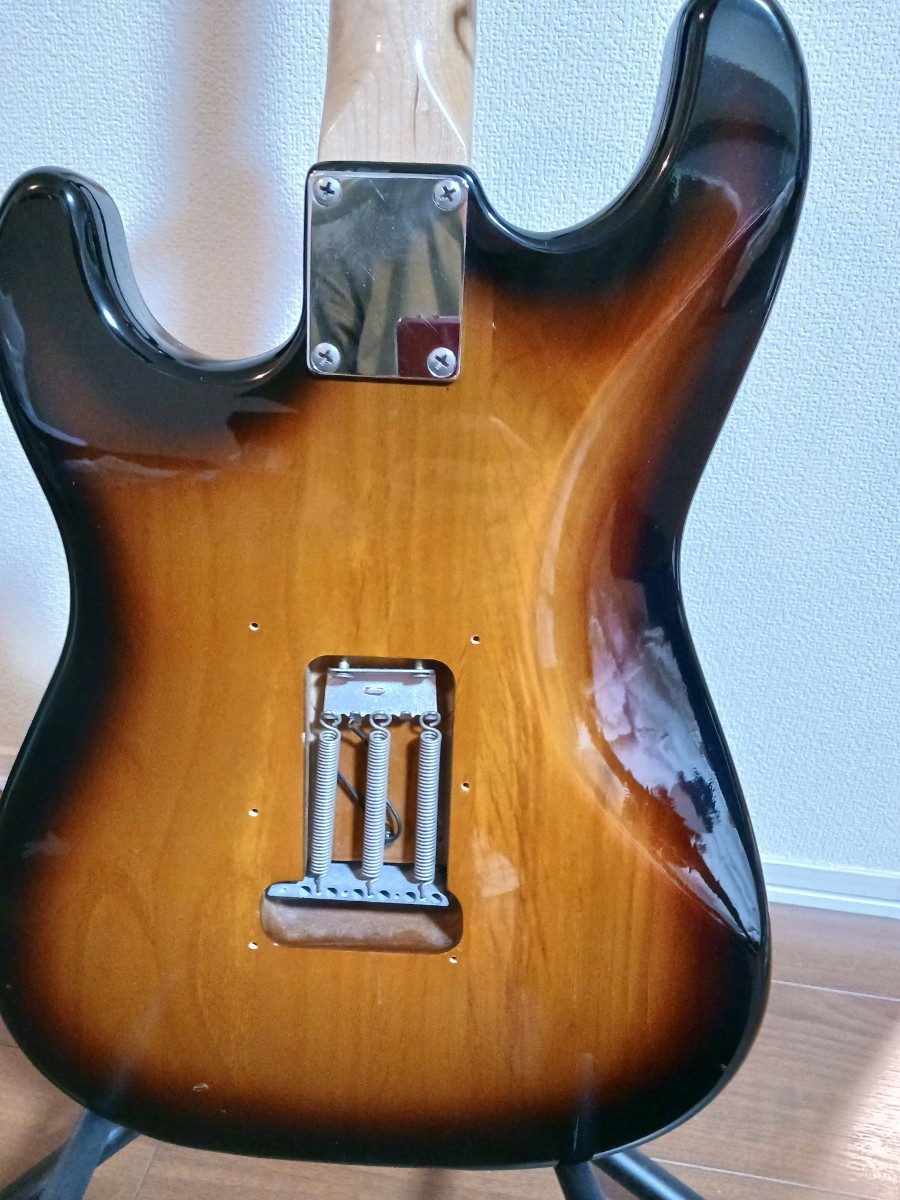 Squier by Fender Stratocaster Sunburst エレキギター ストラトキャスター サンバースト 美品の画像5