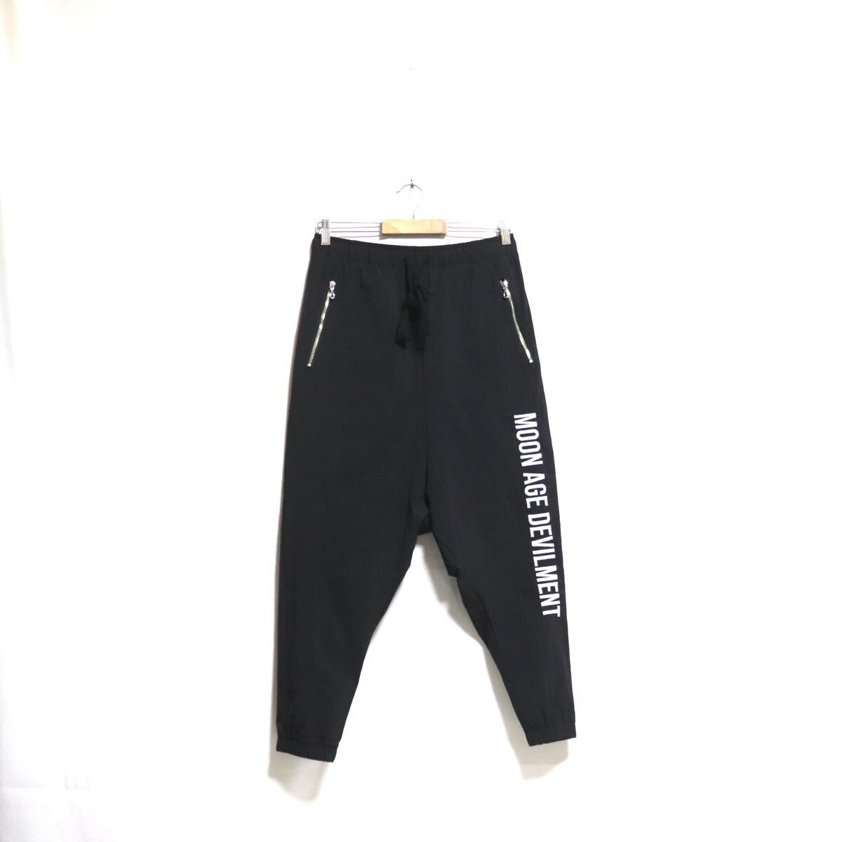 希少【moonage devilment ムーンエイジデビルメント】Embroidery Sarouel Track Pants/ロゴ刺繍/イージーパンツ トラックパンツ