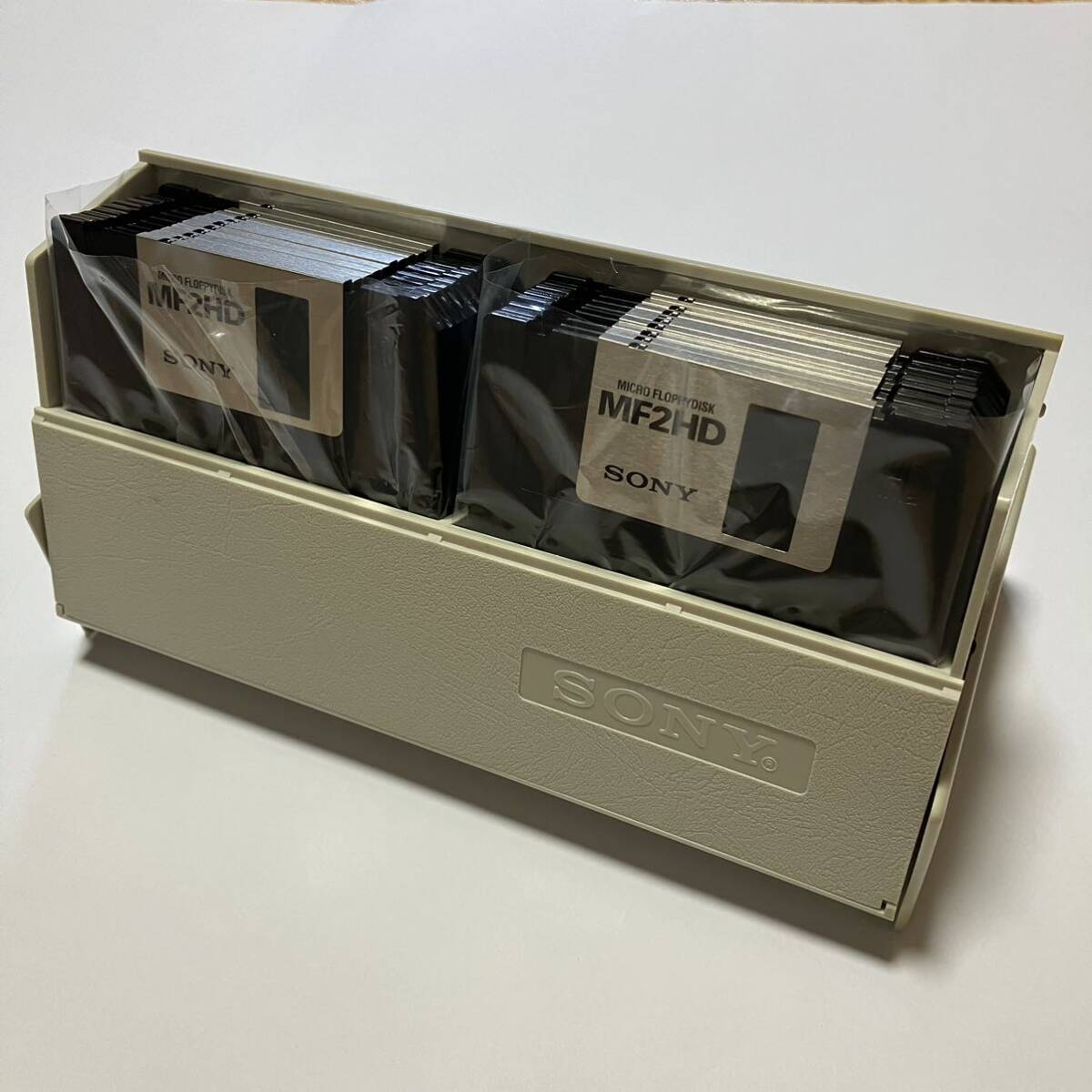 【未使用品】SONY ソニー MF2HD Micro Floppy Disk 20枚セット ジャンク ケース付きの画像1