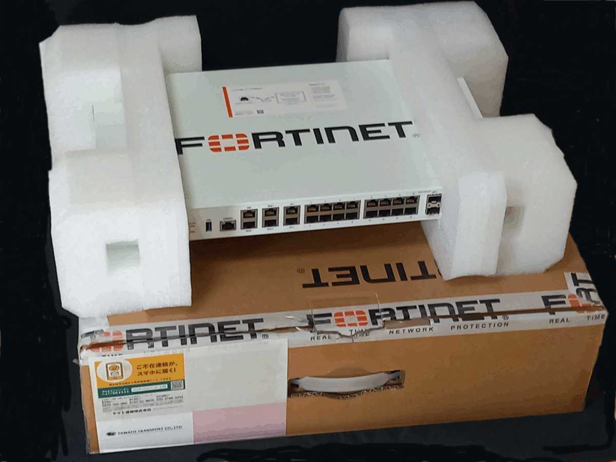 【R06UTM/100E切れ】FORTINET/UTM FG-100E ライセンス：切れ 初期化済/FortiGate-100E【補償付き】専用箱　付属品付き_画像1