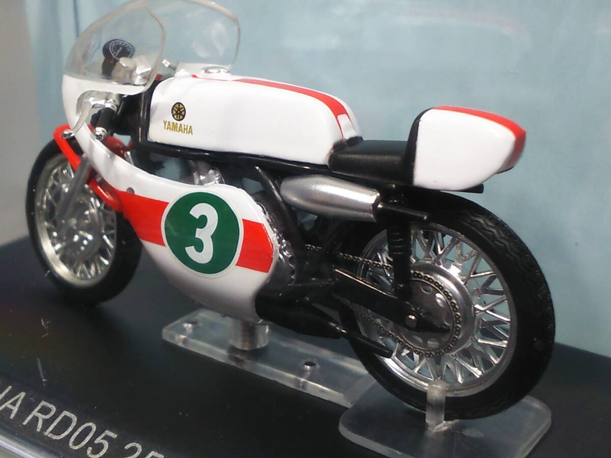 1/24 チャンピオンバイク #28 YAMAHA RD05 250 PHLL READ 1968 ヤマハ 未開封 送料410円 同梱歓迎 追跡可 匿名配送_画像5