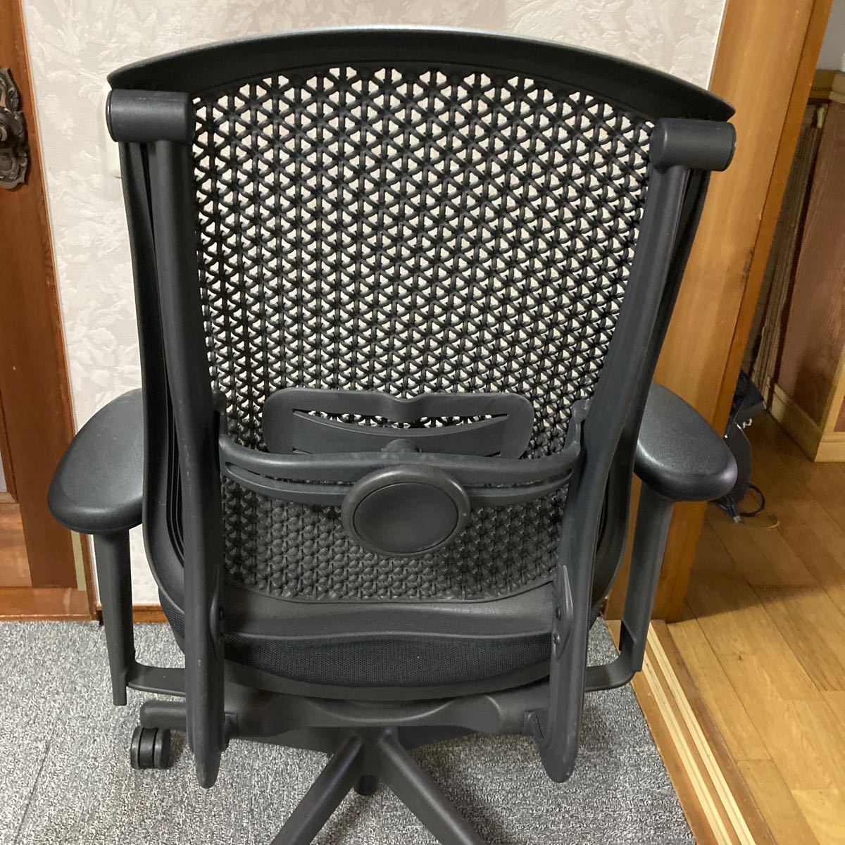 ② Herman Miller ハーマンミラー CELLE CHAIR セラチェア 直接引き渡し可能の画像3