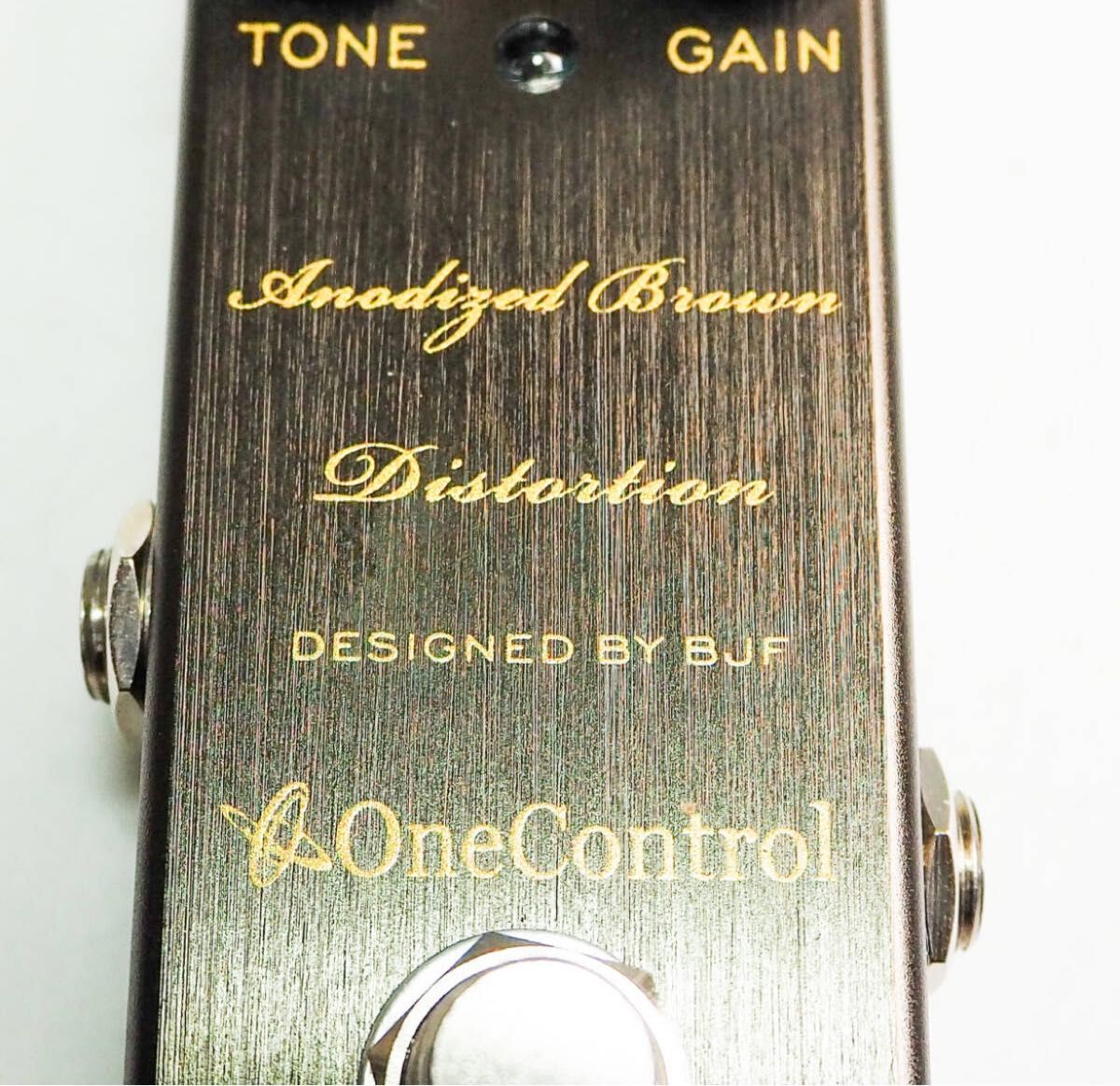 One Control Anodized Brown Distortionディストーション