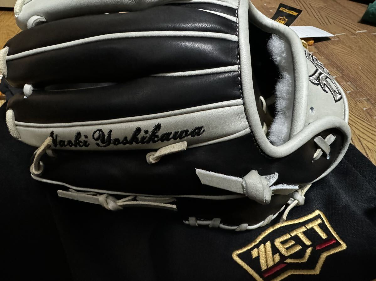 . river furthermore shining with autograph glove 