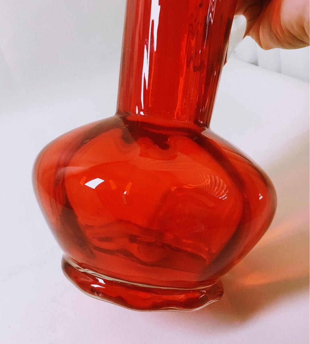 懐かしい昭和レトロ商品 【美品】ガラス赤い花瓶 フラワーベース 懐かしい昭和レトロ商品 【美品】ガラス赤い花瓶 フラワーベース