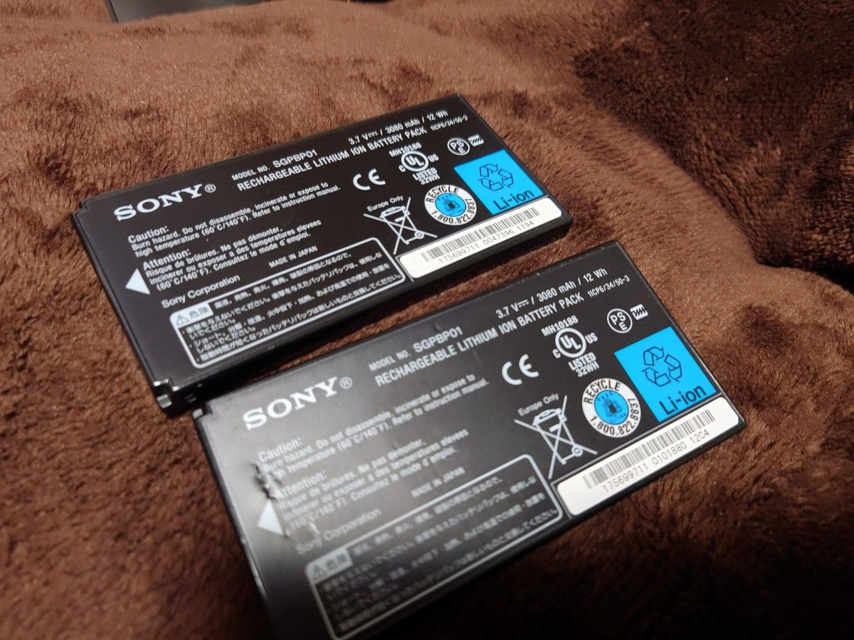 Sony Tablet type P SGPT211JP/S  本体、電池パック SGPBP01 2個