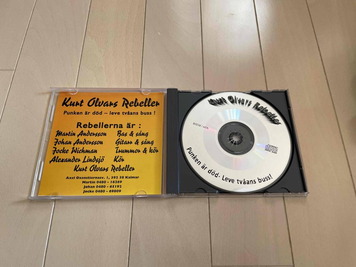 ★Kurt Olvars Rebeller『Punken Ar Dod - Leve Tvaans Buss』CD★charta 77/asta kask/strebers/swedish punk_画像3