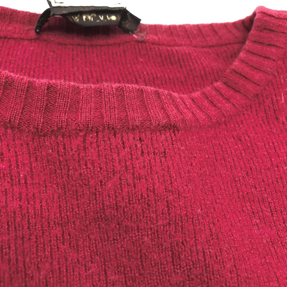 LOUIS VUITTON ルイヴィトン 赤　ウール 100% セーター クルーネック フランス製　穴あき有　レディースM_画像4