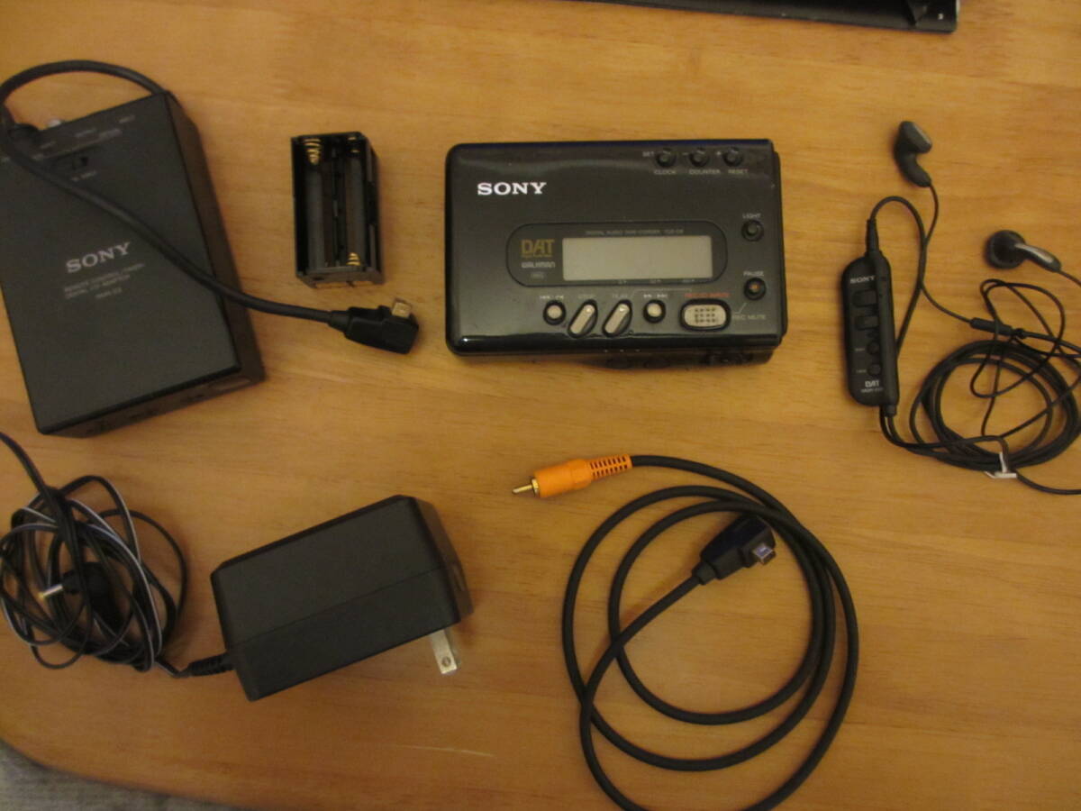 SONY TCD-D8 DAT accessory great number present condition operation goods 