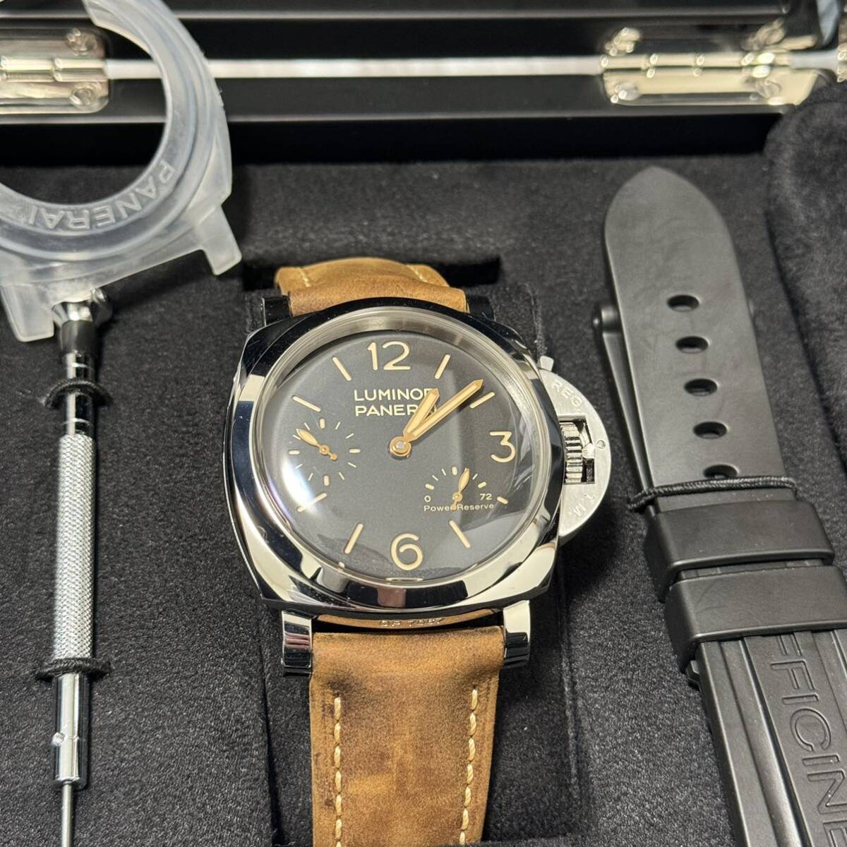 美品 V番台 パネライ PAM00423 ルミノール 1950 3DAYS パワーリザーブ 手巻き PANERAIの画像5