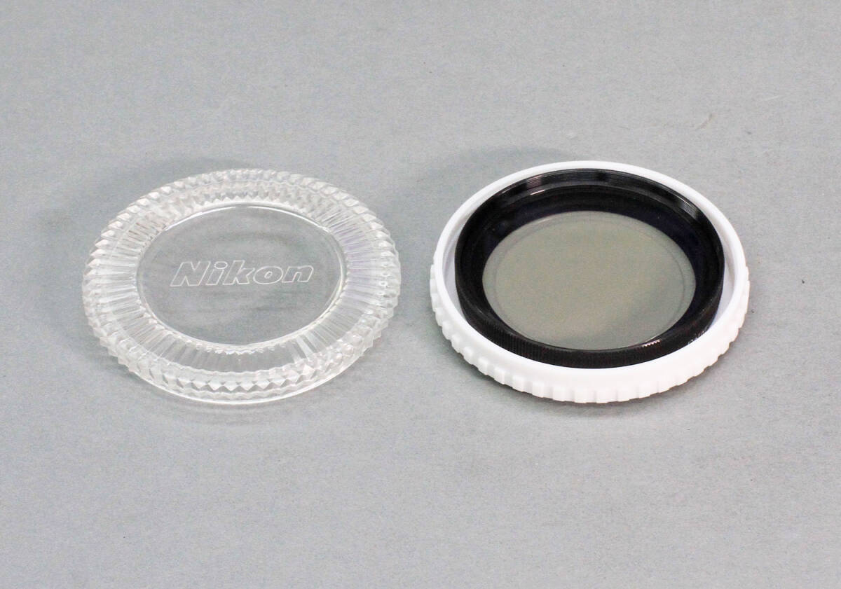 【09】 ニコン Nikon FILTER POLARIZING 52mm/LENS HOOD SCREW-IN TYPE FOR POLARIZING FILTERの画像2