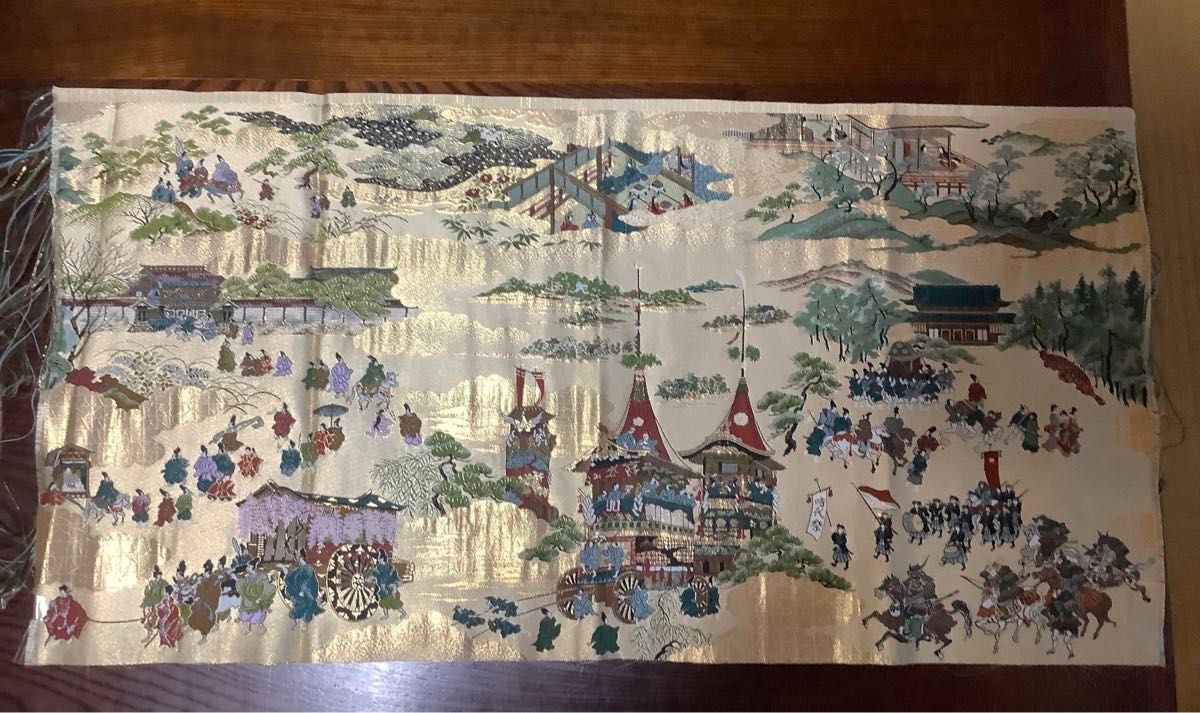 西陣織金襴生地　時代絵巻柄　２枚　横75cm縦48cm 