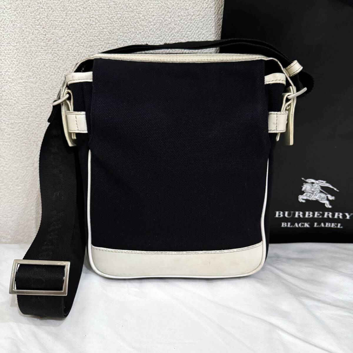 激レア BURBERRY BLACK LABEL バーバリーブラックレーベル キャンバス＆本革 マリンミニショルダーバッグ 紺白 #2698_画像5