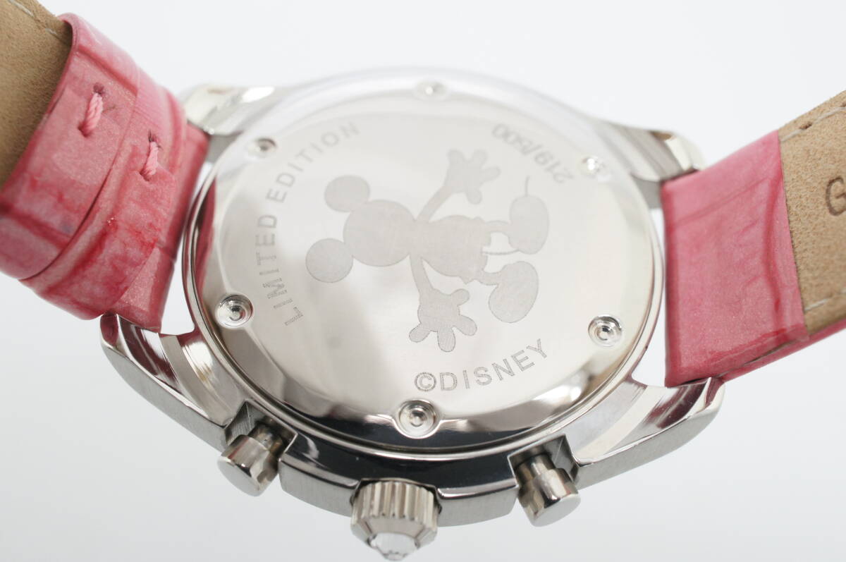 C65●作動良好 箱付 未使用デッドストック Disney ディズニー MICKEY ミッキー 500本限定 クロノグラフ メンズ腕時計 シルバー クォーツの画像10