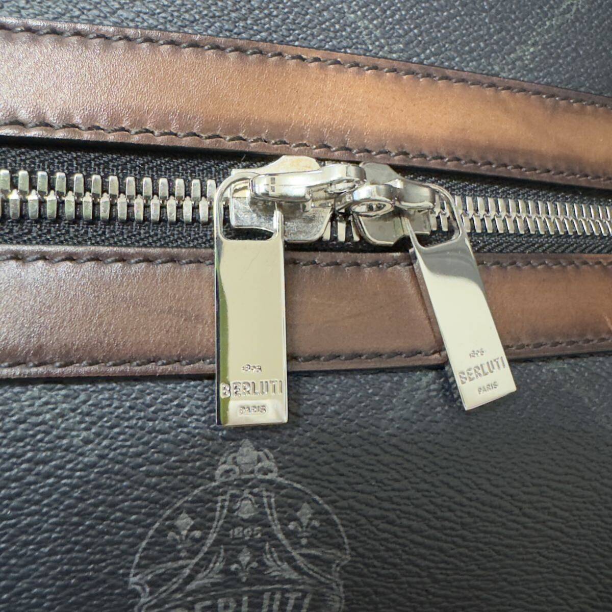 新品 定価57 2万円 ベルルッティ 限定 シグネチャーキャンバス 新品 定価57 2万円 ベルルッティ 限定 シグネチャーキャンバス