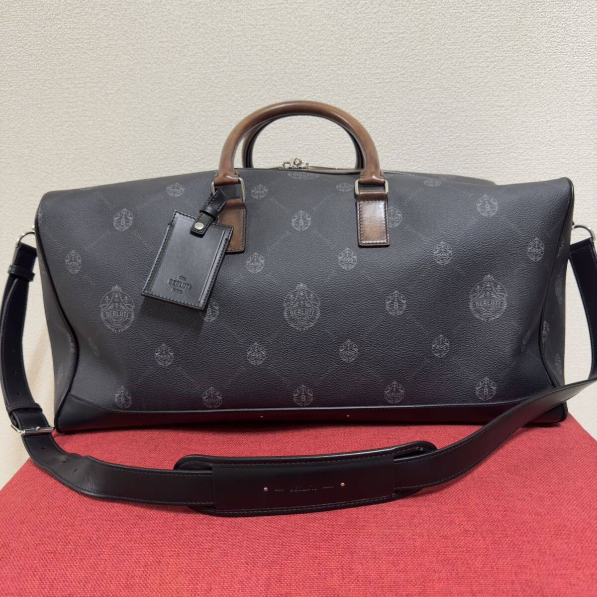 新品 定価57 2万円 ベルルッティ 限定 シグネチャーキャンバス 新品 定価57 2万円 ベルルッティ 限定 シグネチャーキャンバス