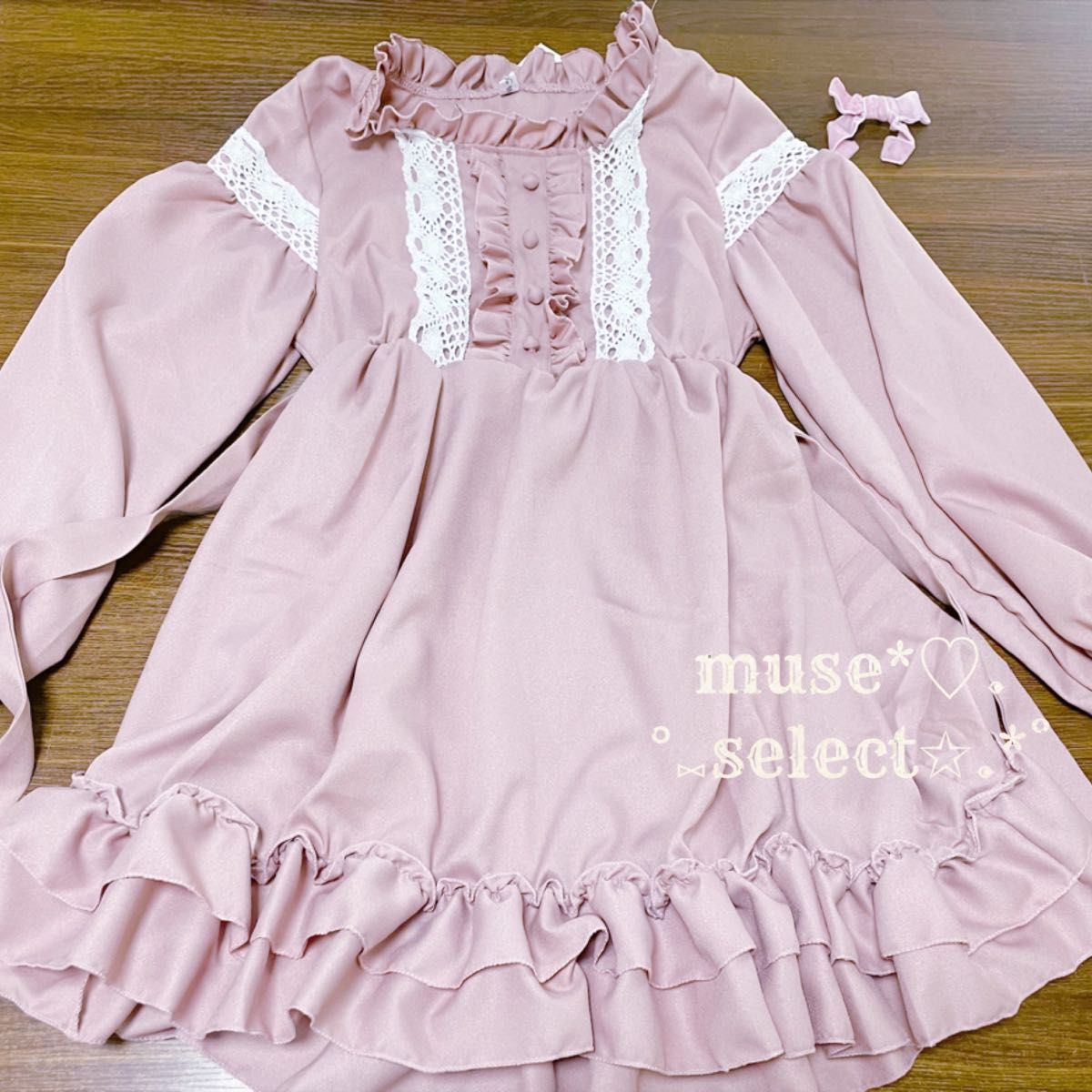 長袖ロリータドレスワンピースピンクベージュ★フリル　レース ゴスロリ ロリィタ メイド服 姫系 量産型★スウェードリボンブローチ付