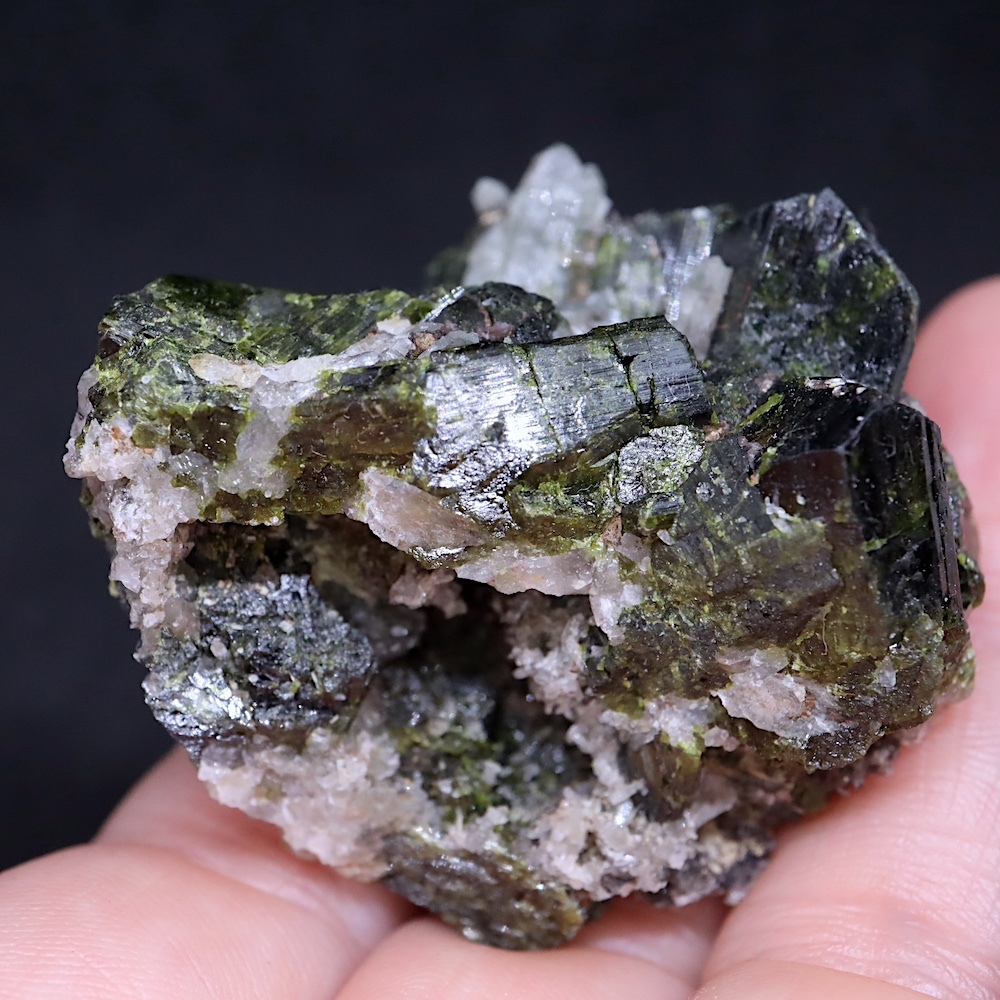 【送料無料】エピドート 緑簾石 クォーツ 水晶 45.9g EPD030 原石 鉱物　天然石　パワーストーン_画像3