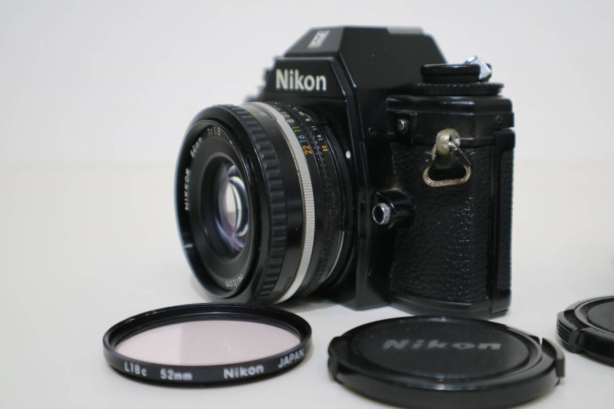 Nikon ニコン　EM ブラックボディ＋ 2本レンズ　AI-S 単焦点 50mm 1:1.8/28-70mm 1:3.5-4.5D_画像4