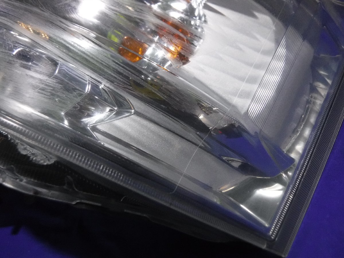 [ gome private person shipping un- possible ]** Nissan NV350 Caravan VW6E26 original left head light ICHIKOH VALEO H021 halogen **