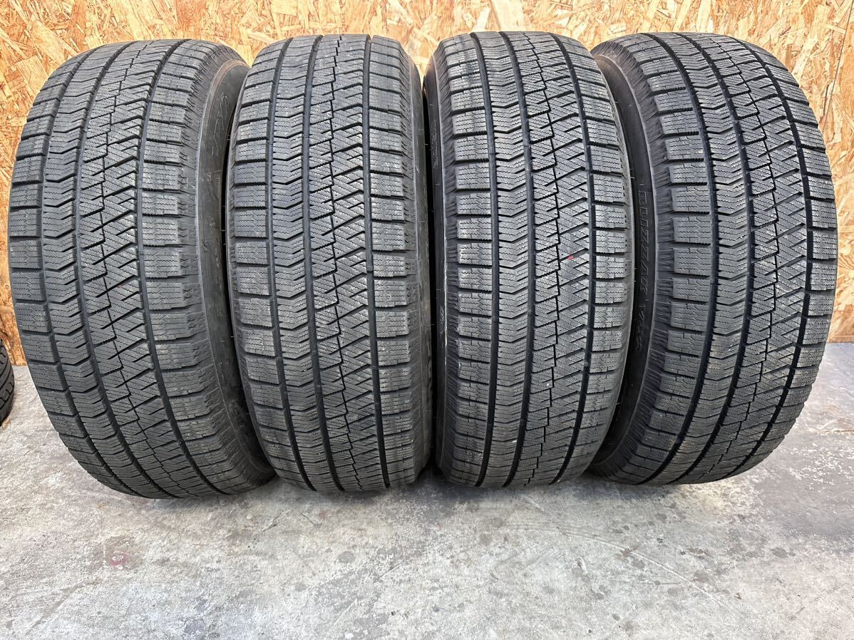 送料無料【バリ山】22年製造 225/60R17 99Q BRIDGESTONE BLIZZAK VRX2 スタッドレス 4本セット フォレスター クルーガー等の画像2