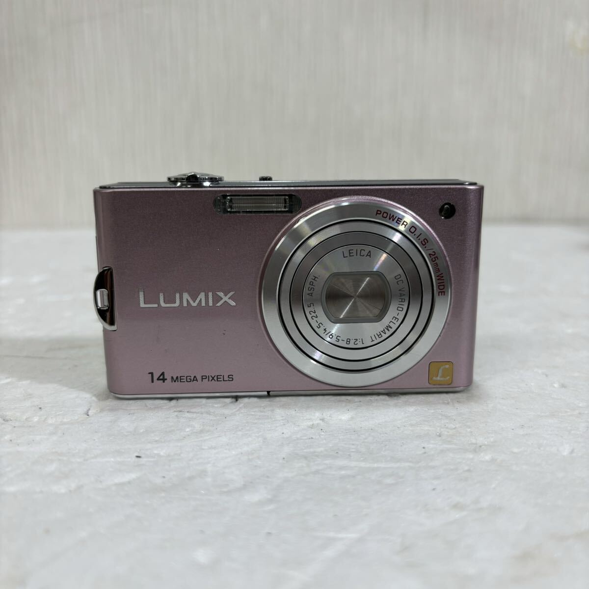 [K2874]1円スタート！ Panasonic LUMIX DMC-FM66 パナソニック ルミッスス コンパクトデジタルカメラ バッテリー バッテリーチャージャー付の画像2