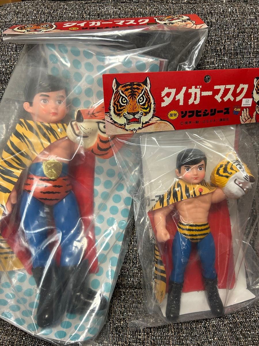 美品 メディコム・トイ×中嶋製作所 ジャイアント タイガーマスク 美品 メディコム・トイ×中嶋製作所 ジャイアント タイガーマスク