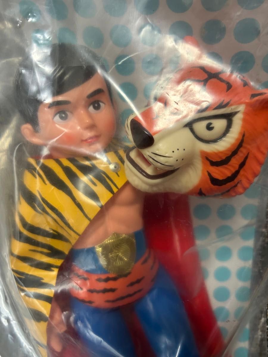 美品 メディコム・トイ×中嶋製作所 ジャイアント タイガーマスク 美品 メディコム・トイ×中嶋製作所 ジャイアント タイガーマスク