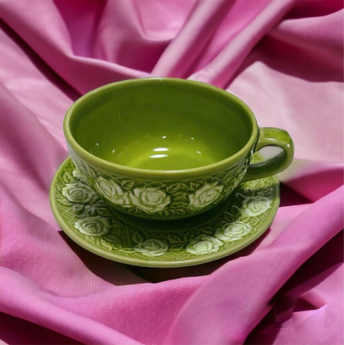 レトロポップ 陶器製 バラ花柄 スープカップ＆ソーサー 上品 グリーン 緑
