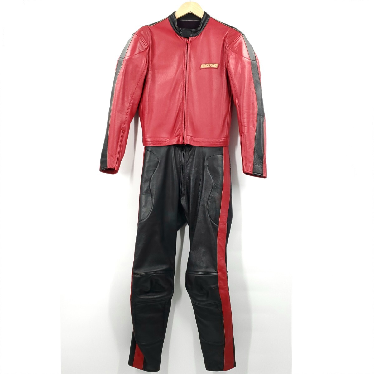 美品 NAKATAKE M日本製レザーレーシングスーツ赤黒パッド入り 美品 NAKATAKE M日本製レザーレーシングスーツ赤黒パッド入り
