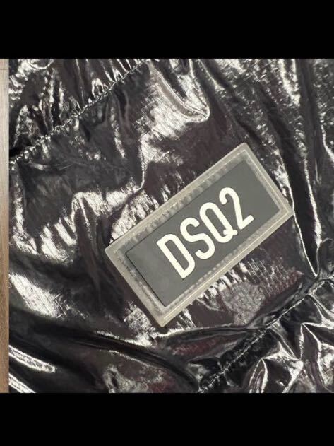 DSQUARED2 ディースクエアード ダウンジャケット Hooded