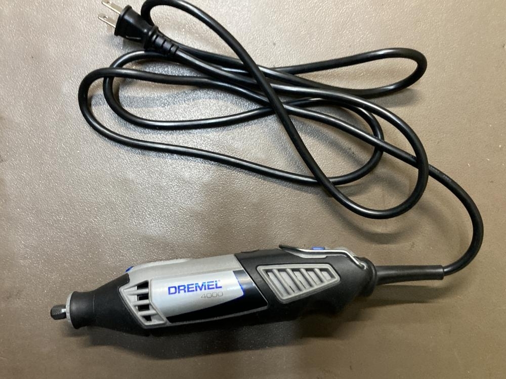 007◇おすすめ商品◇DREMEL ドレメル ハイスピードロータリーツール 専用ケース付 4000 通電のみ確認 付属品あり_画像2