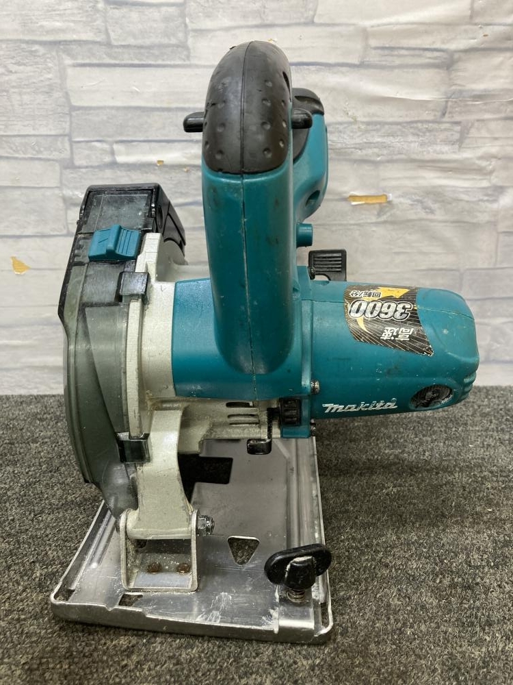 013♪おすすめ商品♪マキタ makita 充電式チップソーカッター 125mm CS540D 本体のみ ※ベースに歪み有_画像5