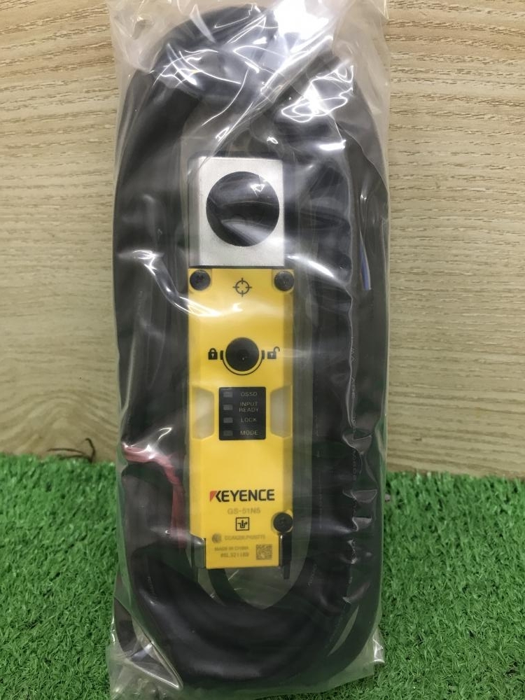 5100円 012◇未使用品◇キーエンス セーフティドアセンサ GS 5100円 012◇未使用品◇キーエンス セーフティドアセンサ GS