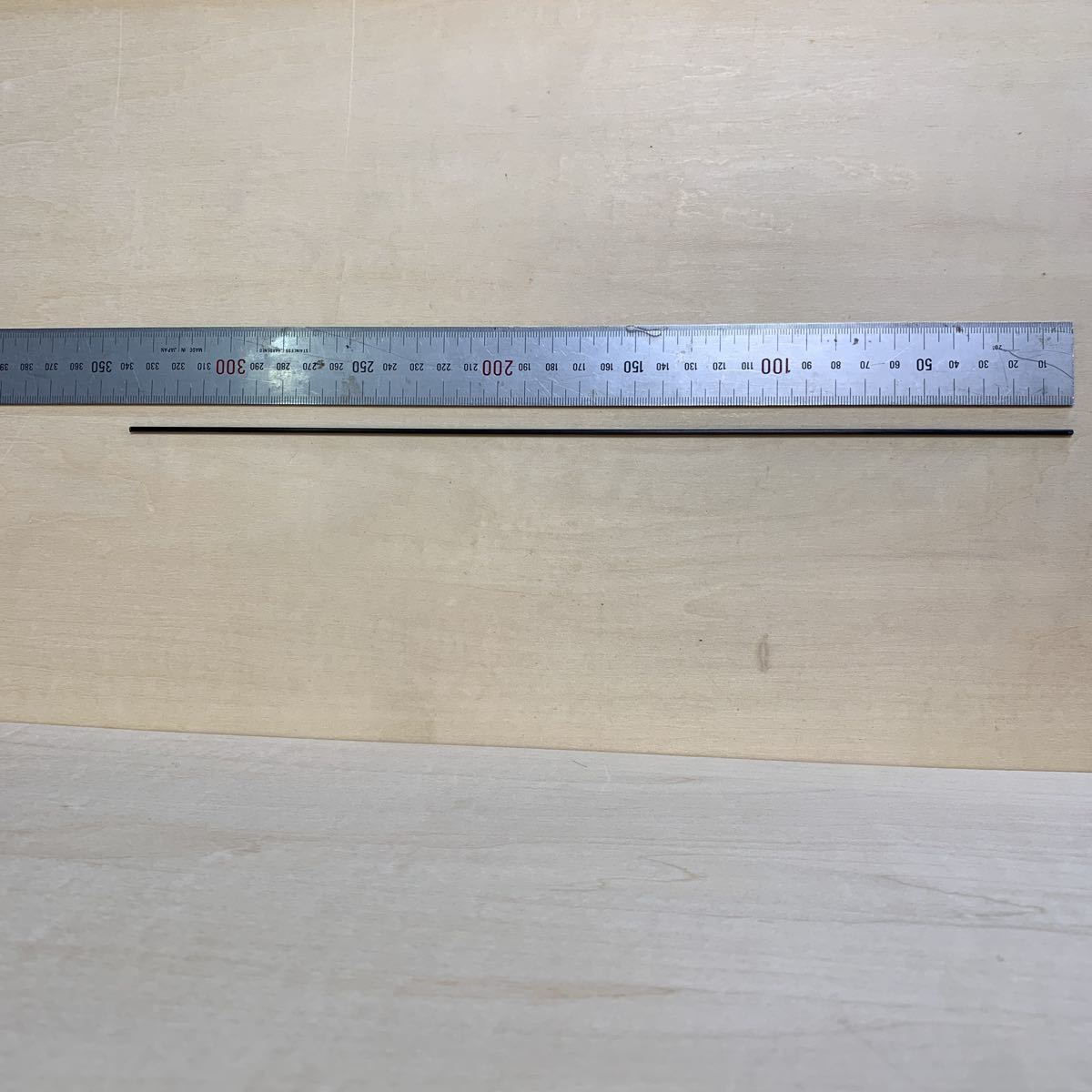  carbon rod stick * outer diameter 2mm length 330mm weight 1.7g..